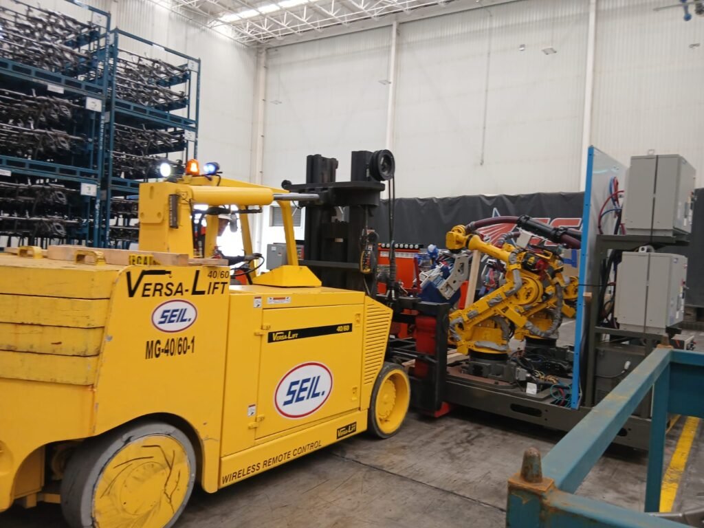 Instalación de maquinaria industrial y ensamble modular en Silao.