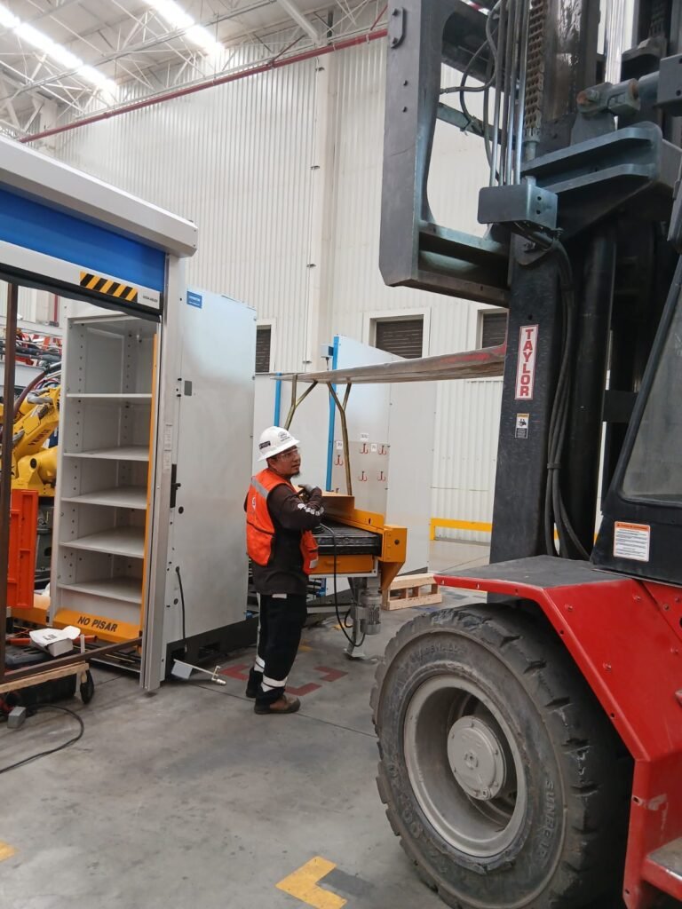 Servicios de millwright para nivelación técnica y anclaje de maquinaria industrial.