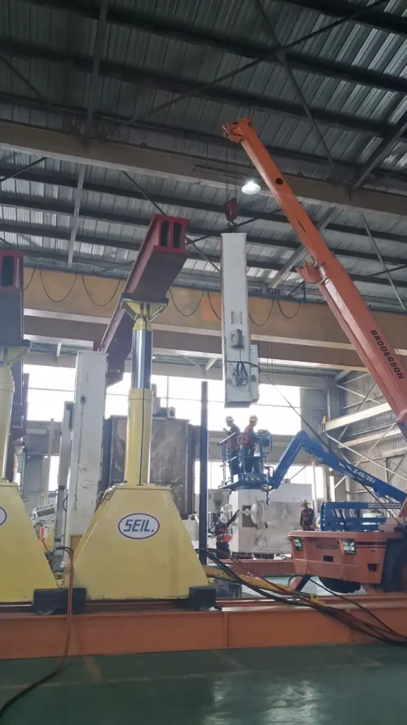 Éxito en El Bajío: Instalación de Maquinaria de Prensa Industrial instalacion de maquinaria rigging prensas seil